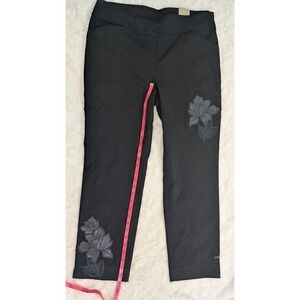 Chico's Black Cropped Pants with Floral Embroidery 2.5